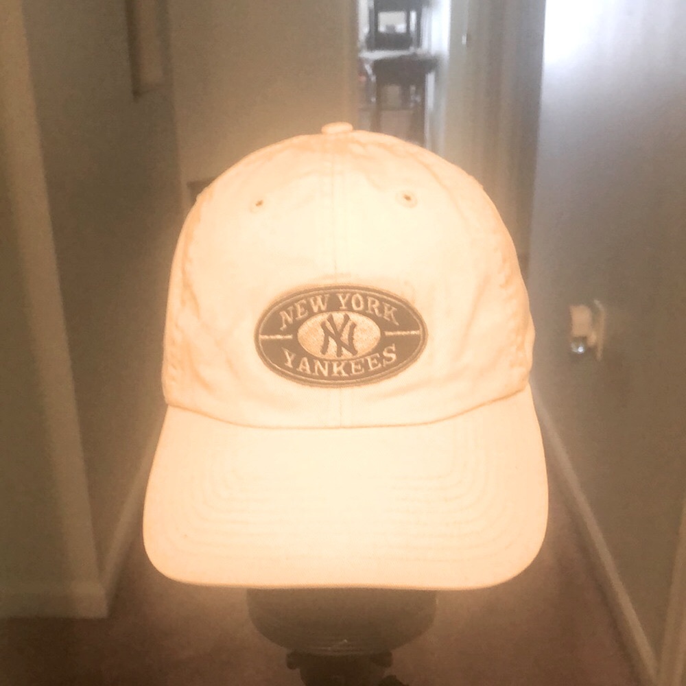Twins Enterprise Inc. MLB New York Yankees Hat